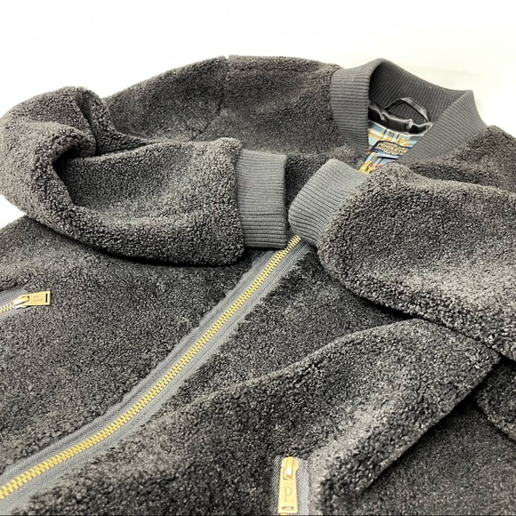 Other - Pendleton Sherpa Bomba